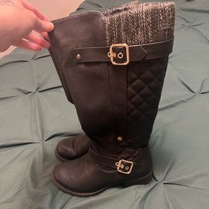 Global Win women’s winter boots size 8.
